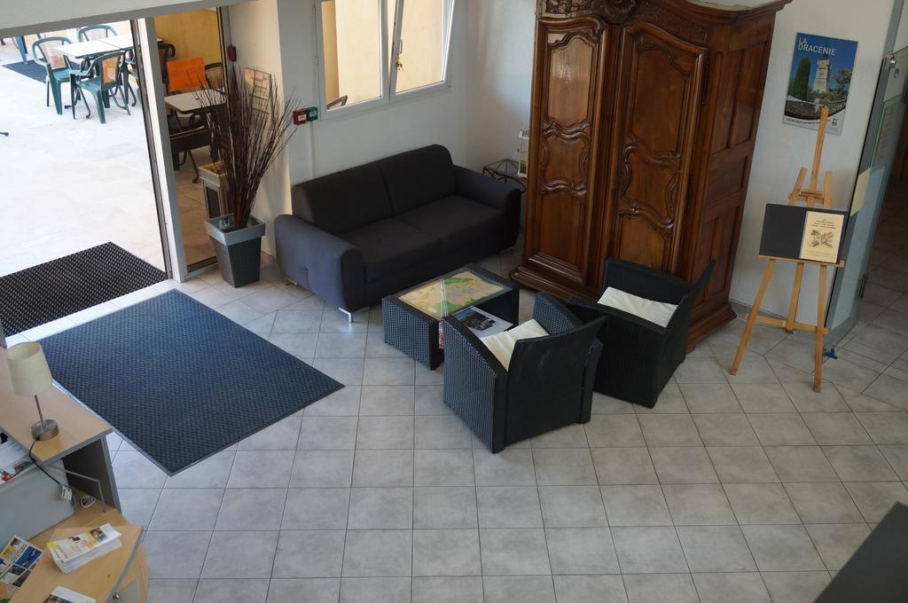 Logis Hotel Le Col De L'Ange Draguignan Kültér fotó