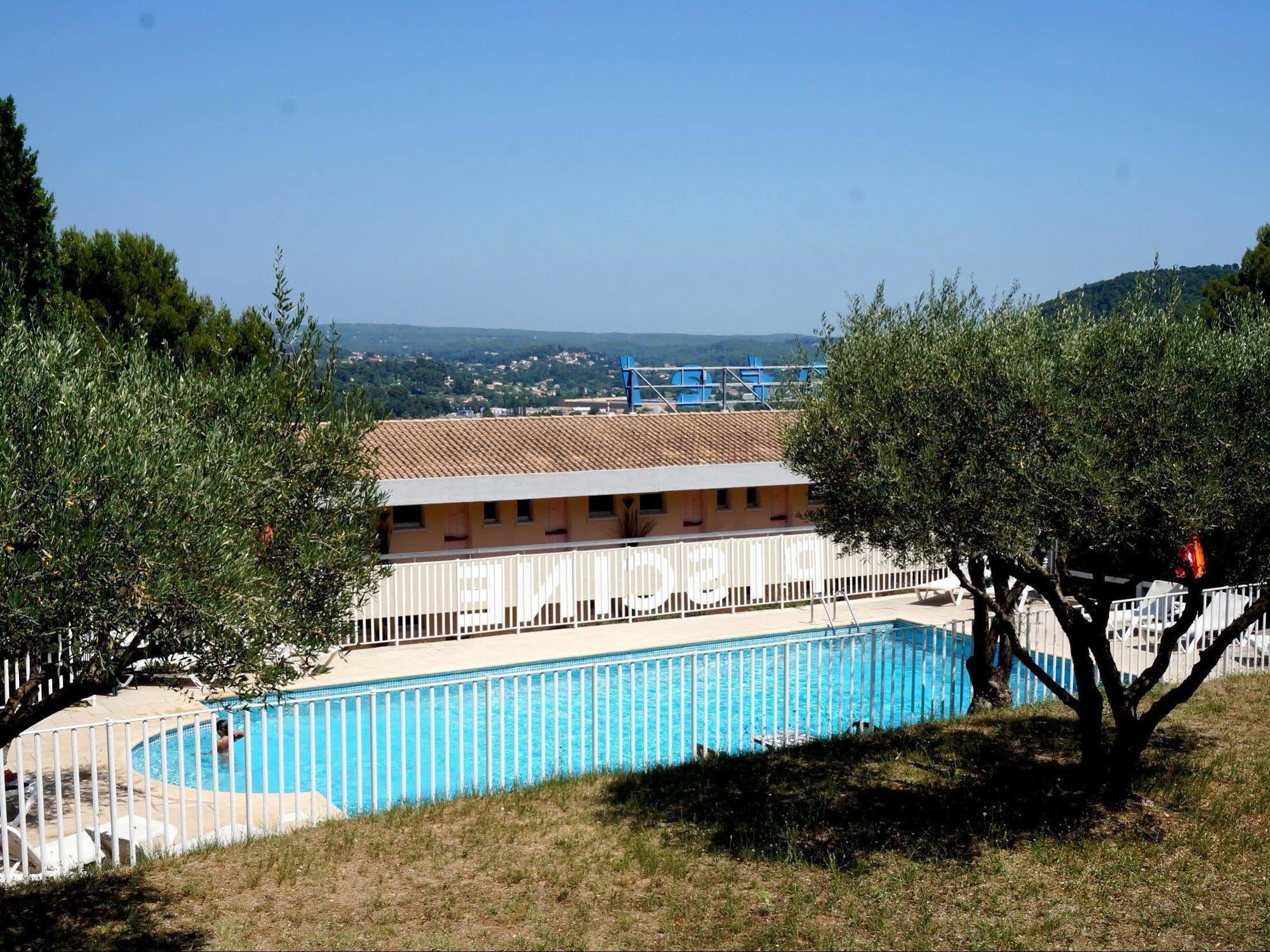 Logis Hotel Le Col De L'Ange Draguignan Kültér fotó