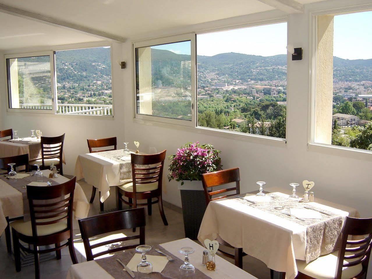 Logis Hotel Le Col De L'Ange Draguignan Kültér fotó